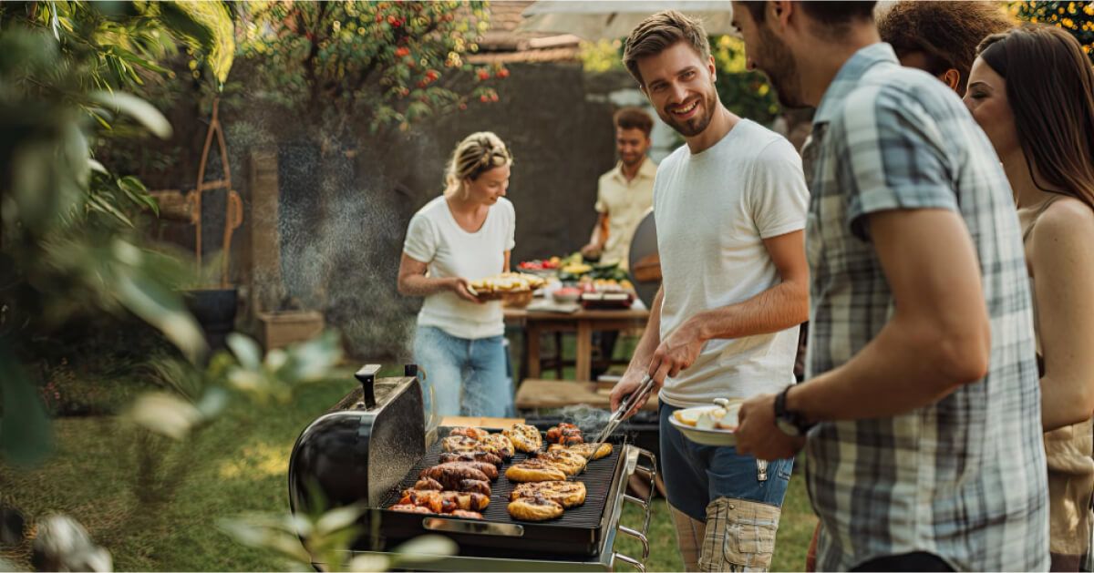 People in a barbeque