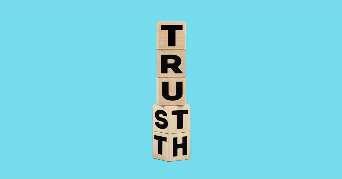 Building blocks with the words trust and truth