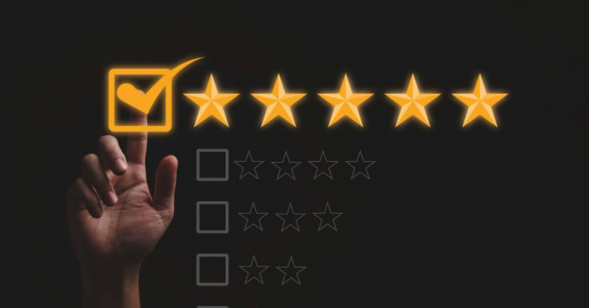 A man ticking the five stars