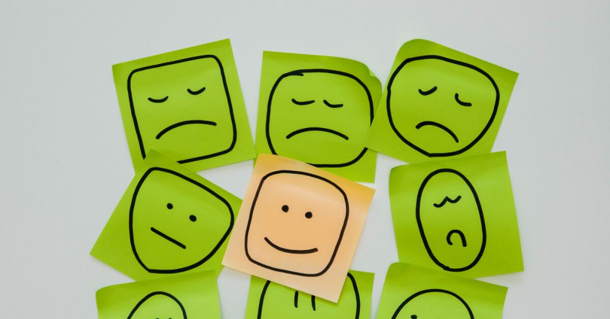 How to reply to negative feedback in the workplace with 30+ examples