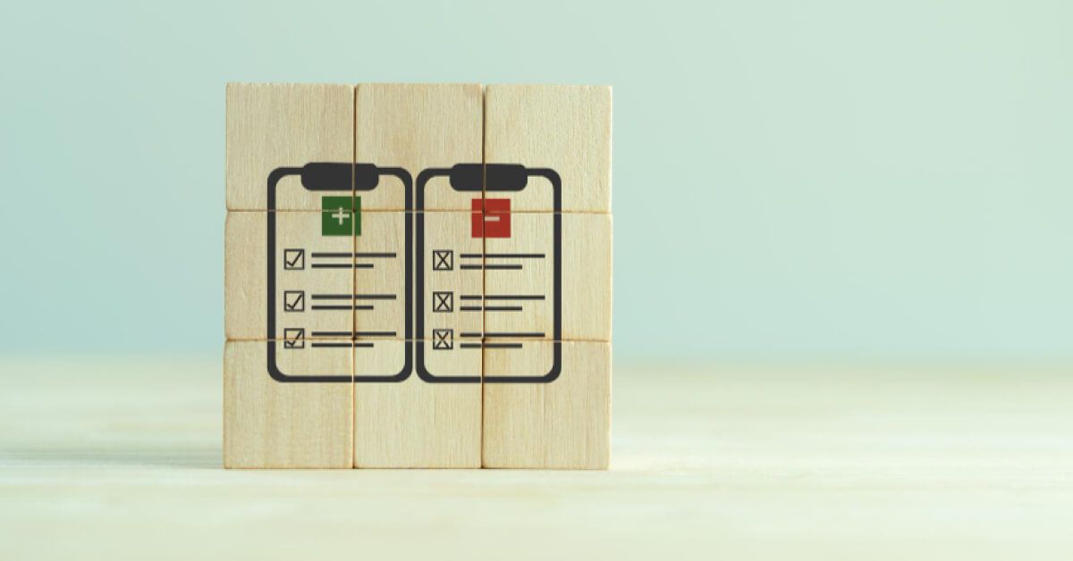 Checklist icon in wooden blocks