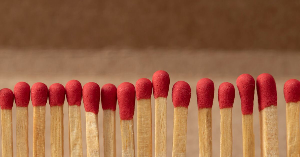 A series of wooden matchsticks